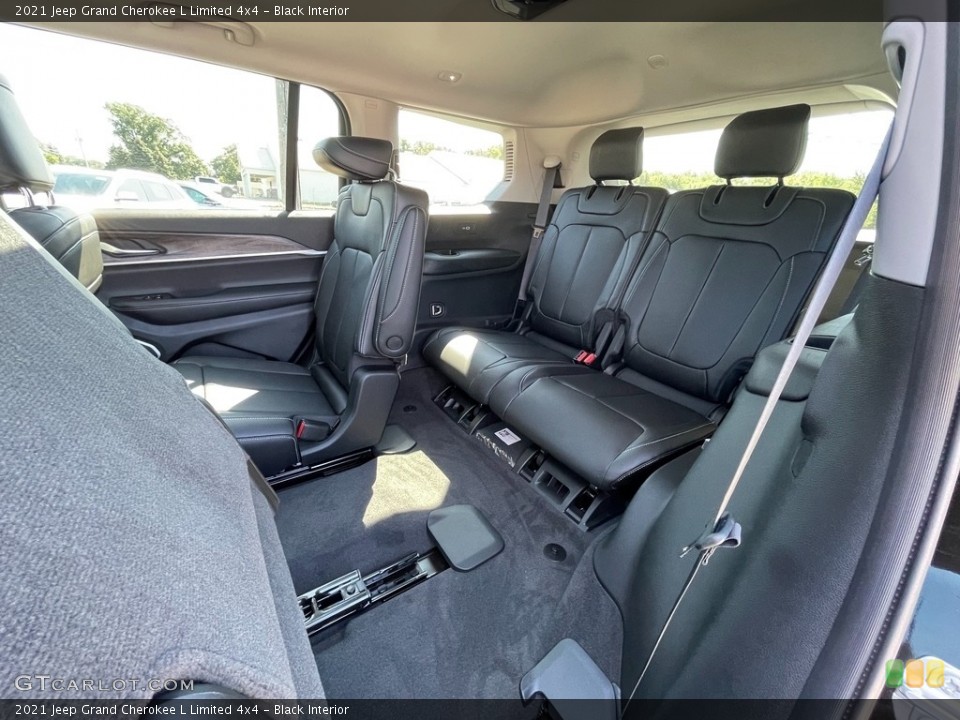 Black Interior Rear Seat for the 2021 Jeep Grand Cherokee L Limited 4x4 #142820489