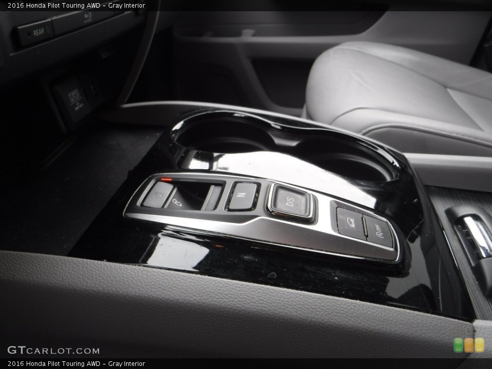 Gray Interior Transmission for the 2016 Honda Pilot Touring AWD #142836468