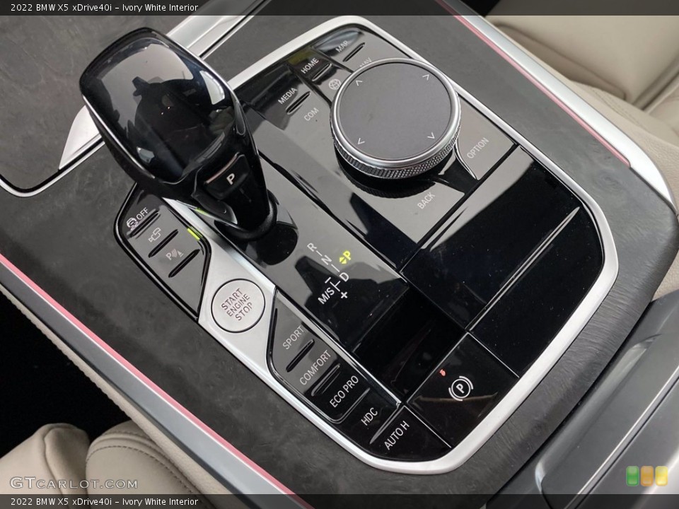 Ivory White Interior Transmission for the 2022 BMW X5 xDrive40i #142838643