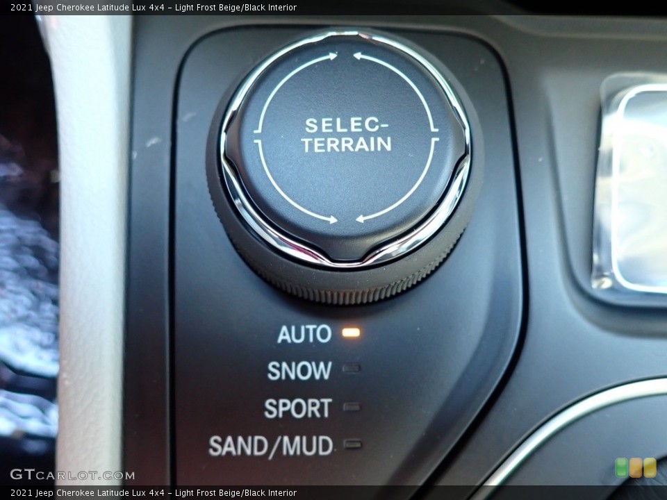 Light Frost Beige/Black Interior Controls for the 2021 Jeep Cherokee Latitude Lux 4x4 #142846275