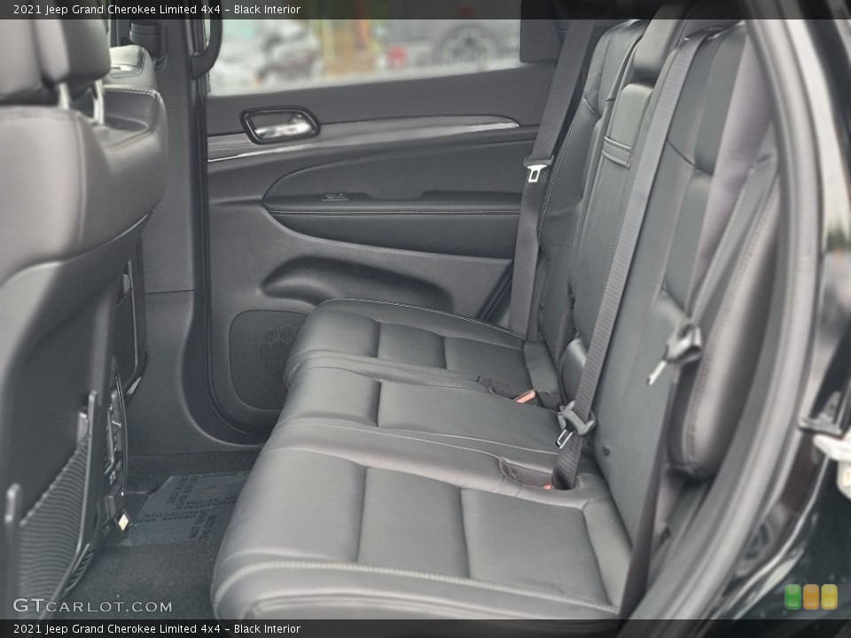 Black Interior Rear Seat for the 2021 Jeep Grand Cherokee Limited 4x4 #142847678