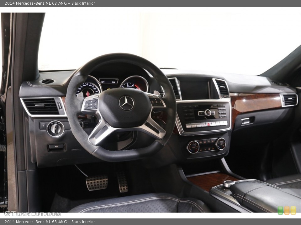 Black Interior Dashboard for the 2014 Mercedes-Benz ML 63 AMG #142871226