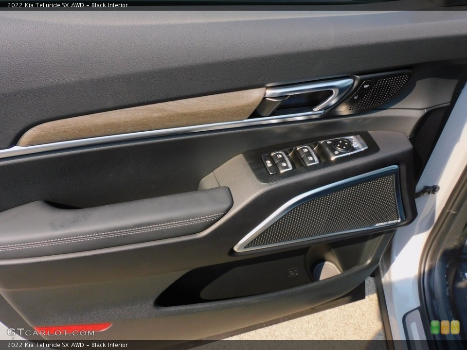 Black Interior Door Panel for the 2022 Kia Telluride SX AWD #142874797