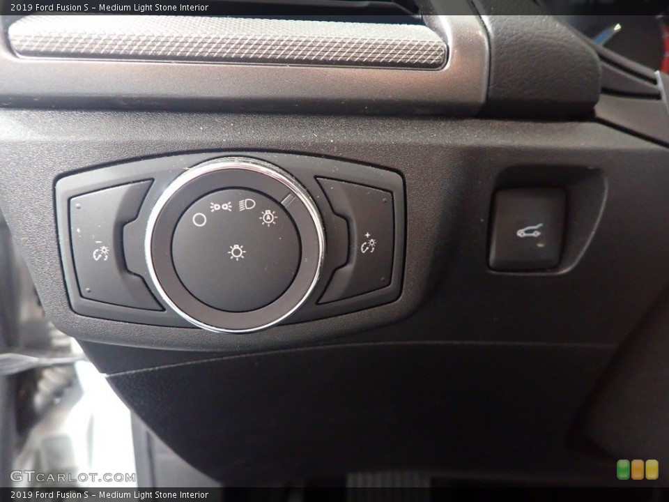 Medium Light Stone Interior Controls for the 2019 Ford Fusion S #142918648