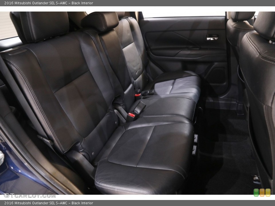Black Interior Rear Seat for the 2016 Mitsubishi Outlander SEL S-AWC #142925964