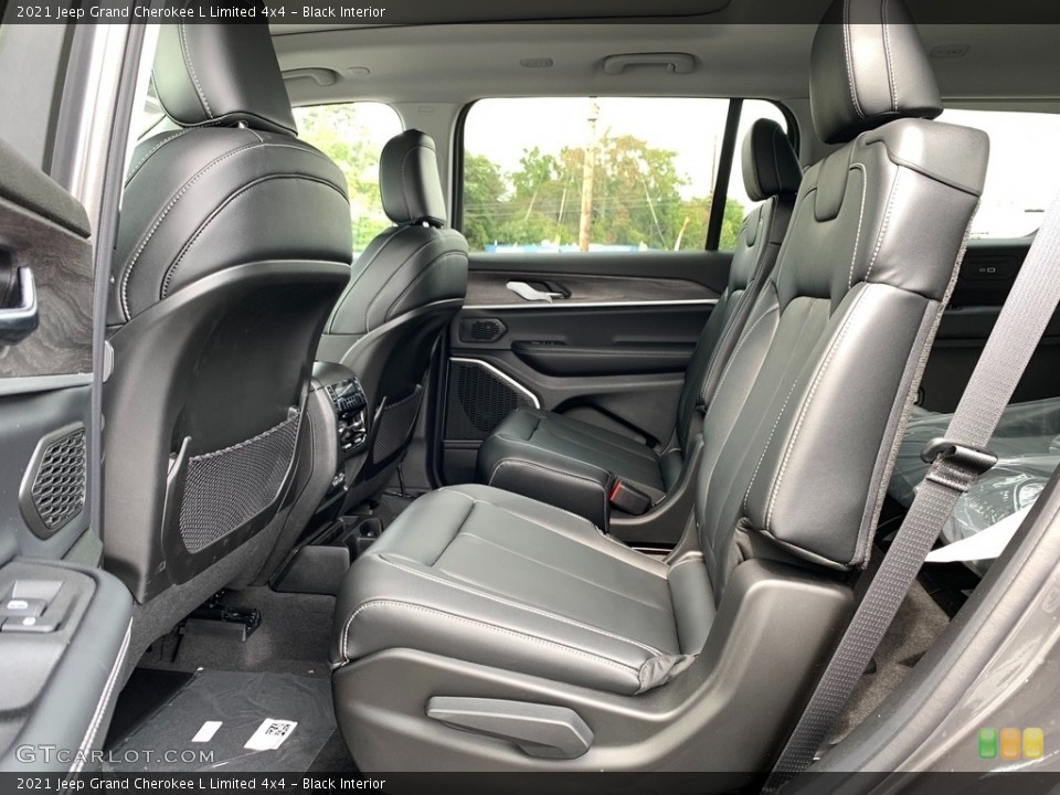 Black Interior Rear Seat for the 2021 Jeep Grand Cherokee L Limited 4x4 #142928046