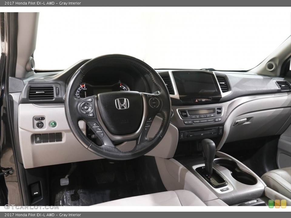 Gray Interior Dashboard for the 2017 Honda Pilot EX-L AWD #142944215