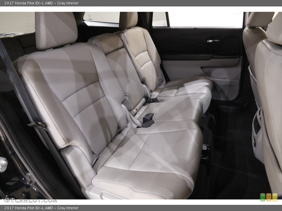 Gray Interior Rear Seat for the 2017 Honda Pilot EX-L AWD #142944371