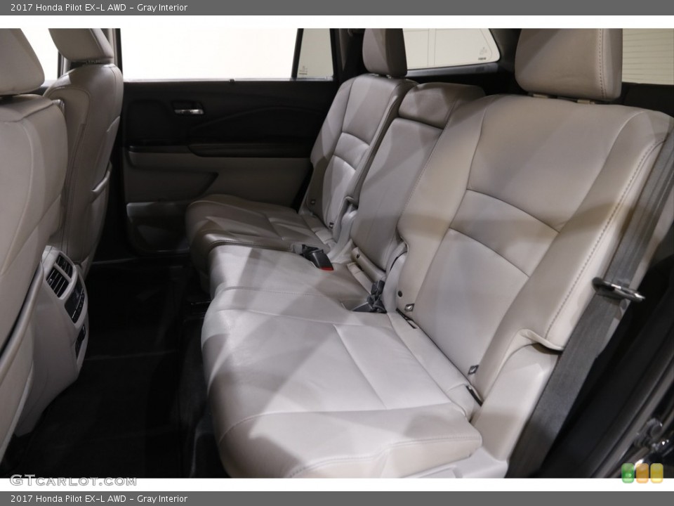 Gray Interior Rear Seat for the 2017 Honda Pilot EX-L AWD #142944386