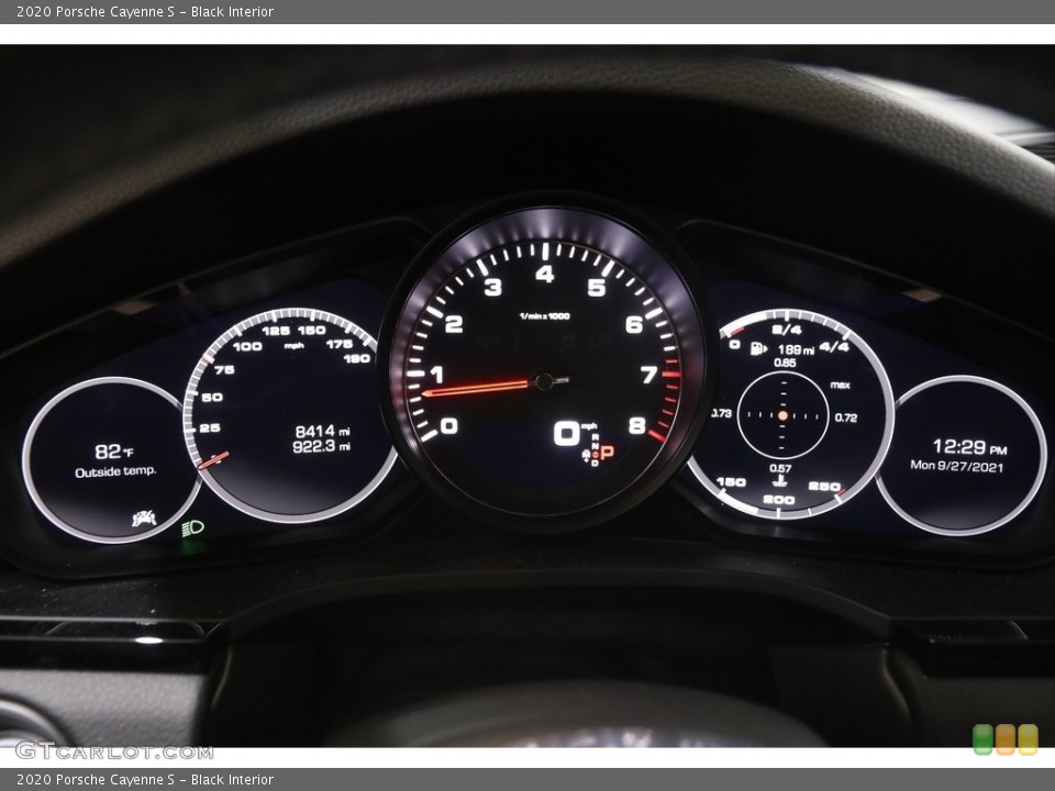 Black Interior Gauges for the 2020 Porsche Cayenne S #142956157