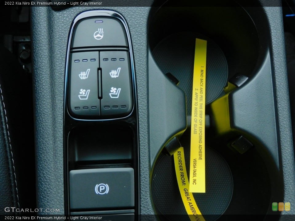 Light Gray Interior Controls for the 2022 Kia Niro EX Premium Hybrid #142959291