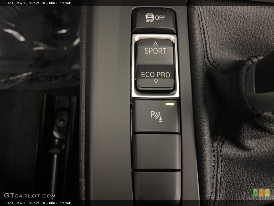 Black Interior Controls for the 2021 BMW X1 sDrive28i #142968212