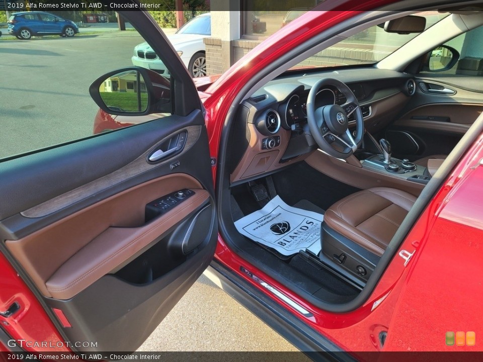 Chocolate Interior Front Seat for the 2019 Alfa Romeo Stelvio Ti AWD #142973054