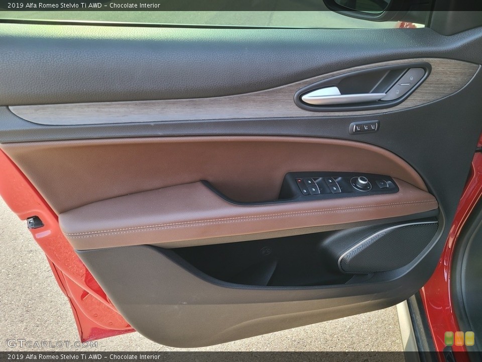 Chocolate Interior Door Panel for the 2019 Alfa Romeo Stelvio Ti AWD #142973081