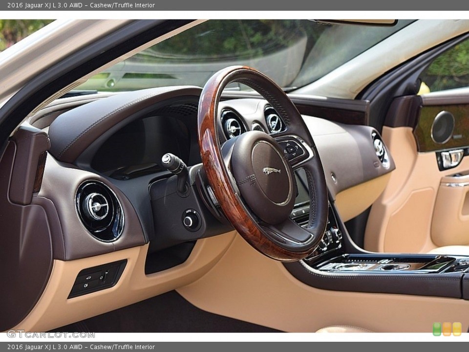 Cashew/Truffle Interior Dashboard for the 2016 Jaguar XJ L 3.0 AWD #142993981