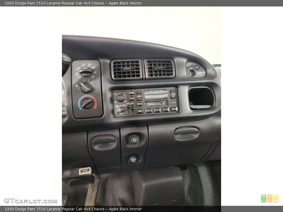 Agate Black Interior Controls for the 1999 Dodge Ram 3500 Laramie Regular Cab 4x4 Chassis #142994134