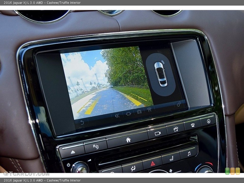 Cashew/Truffle Interior Controls for the 2016 Jaguar XJ L 3.0 AWD #142994944