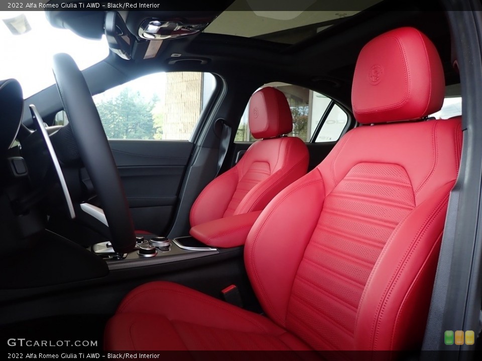 Black/Red Interior Photo for the 2022 Alfa Romeo Giulia Ti AWD #142995859