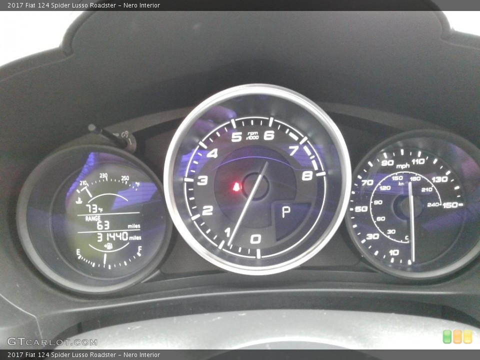 Nero Interior Gauges for the 2017 Fiat 124 Spider Lusso Roadster #143031178
