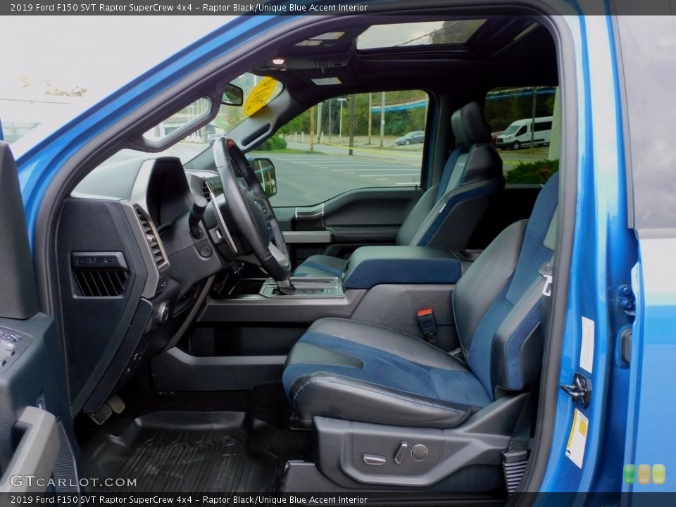 Raptor Black/Unique Blue Accent Interior Photo for the 2019 Ford F150 SVT Raptor SuperCrew 4x4 #143038959