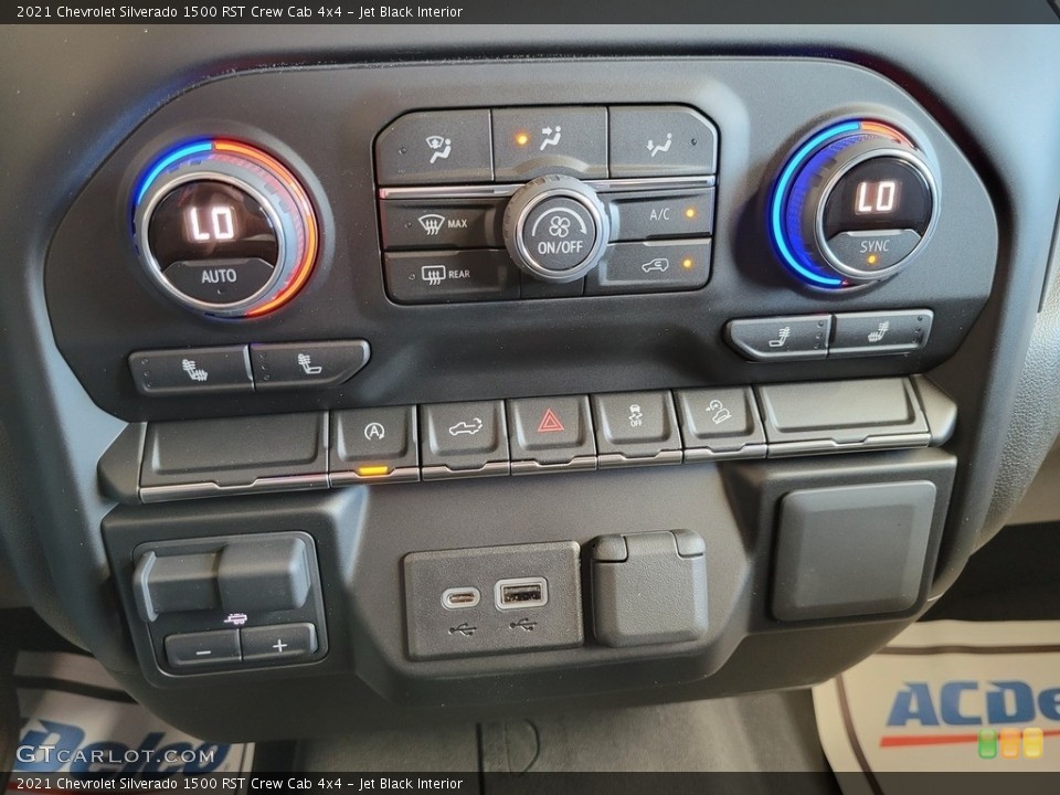 Jet Black Interior Controls for the 2021 Chevrolet Silverado 1500 RST Crew Cab 4x4 #143068946