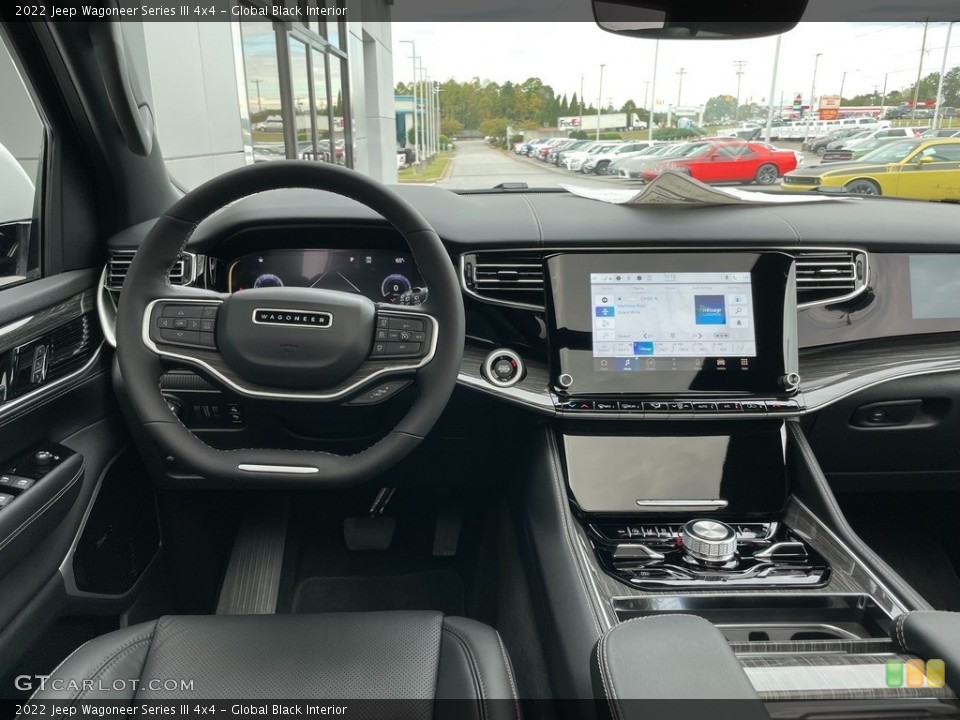 Global Black Interior Photo for the 2022 Jeep Wagoneer Series III 4x4 #143069297