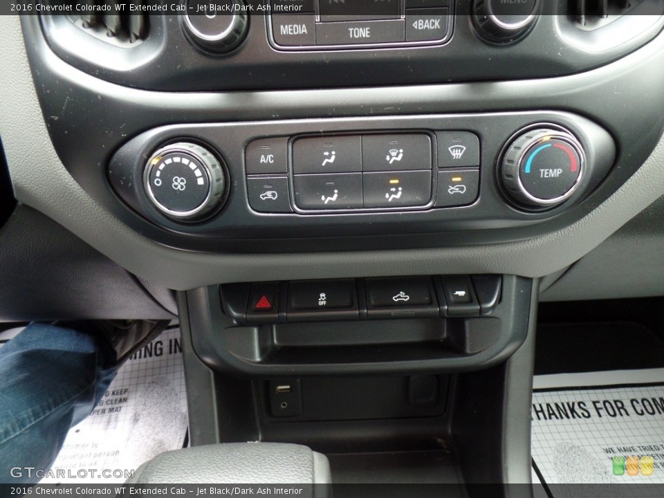 Jet Black/Dark Ash Interior Controls for the 2016 Chevrolet Colorado WT Extended Cab #143074889