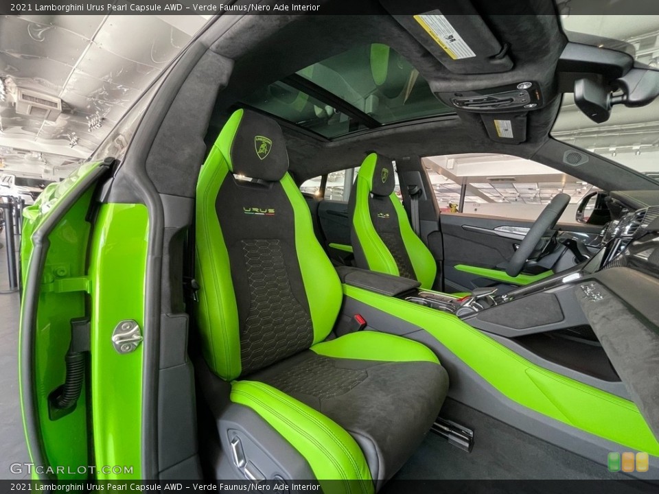Verde Faunus/Nero Ade Interior Photo for the 2021 Lamborghini Urus Pearl Capsule AWD #143090030