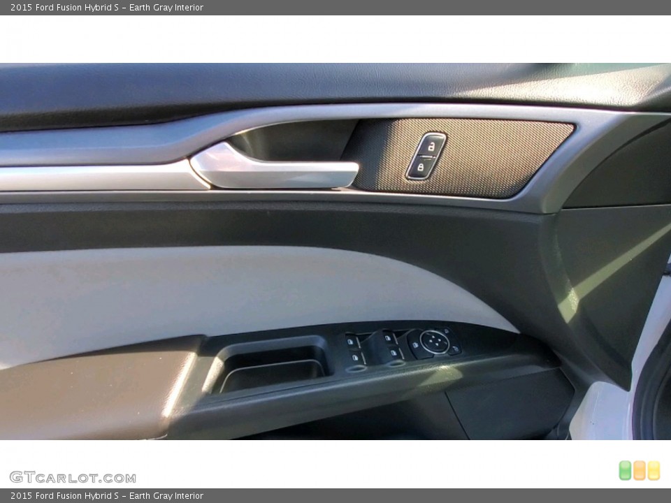 Earth Gray Interior Door Panel for the 2015 Ford Fusion Hybrid S #143110799