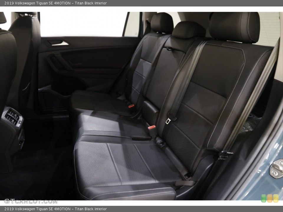 Titan Black Interior Rear Seat for the 2019 Volkswagen Tiguan SE 4MOTION #143112568