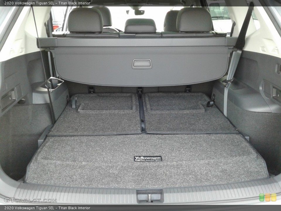 Titan Black Interior Trunk for the 2020 Volkswagen Tiguan SEL #143114062