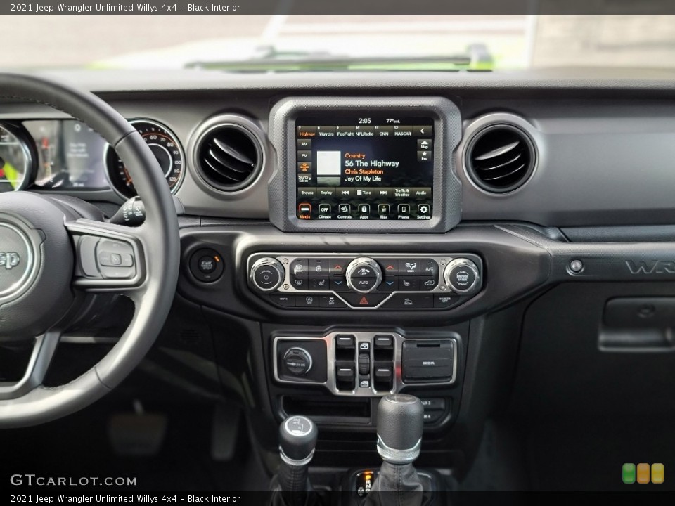 Black Interior Dashboard for the 2021 Jeep Wrangler Unlimited Willys 4x4 #143115007