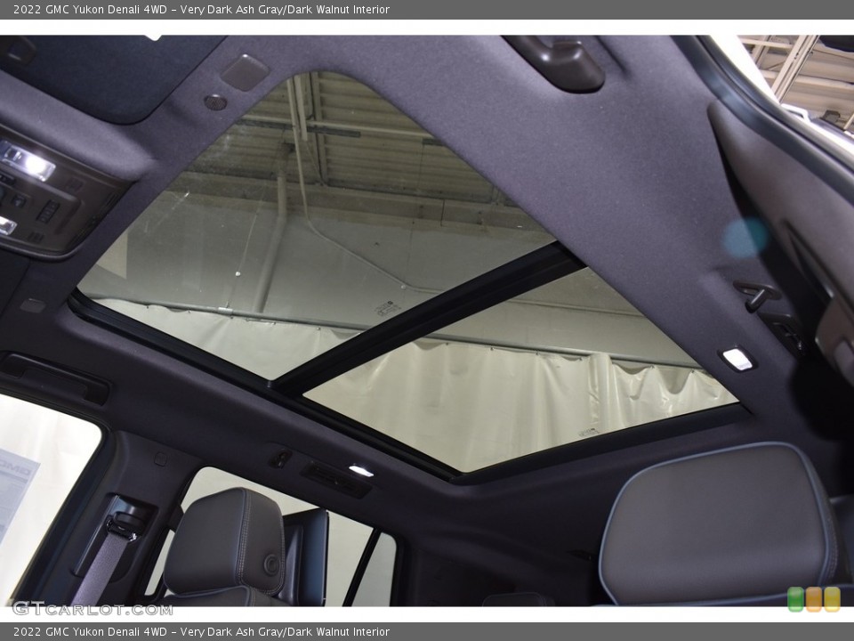Very Dark Ash Gray/Dark Walnut Interior Sunroof for the 2022 GMC Yukon Denali 4WD #143136669