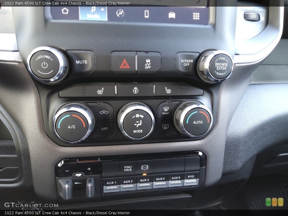 Black/Diesel Gray Interior Controls for the 2022 Ram 4500 SLT Crew Cab 4x4 Chassis #143149827