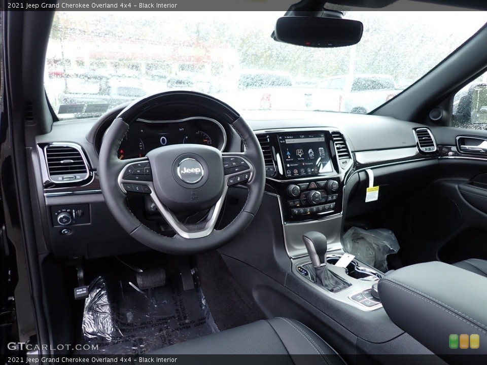 Black Interior Photo for the 2021 Jeep Grand Cherokee Overland 4x4 #143156424