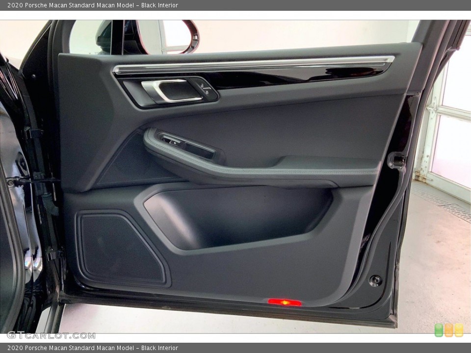 Black Interior Door Panel for the 2020 Porsche Macan  #143166093