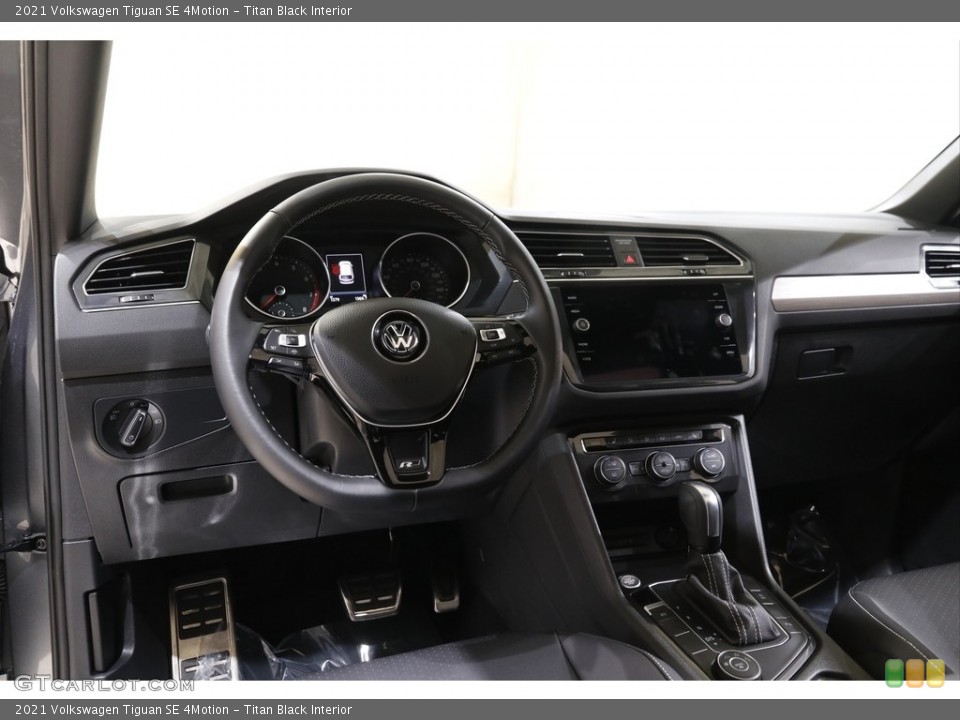 Titan Black Interior Dashboard for the 2021 Volkswagen Tiguan SE 4Motion #143167319
