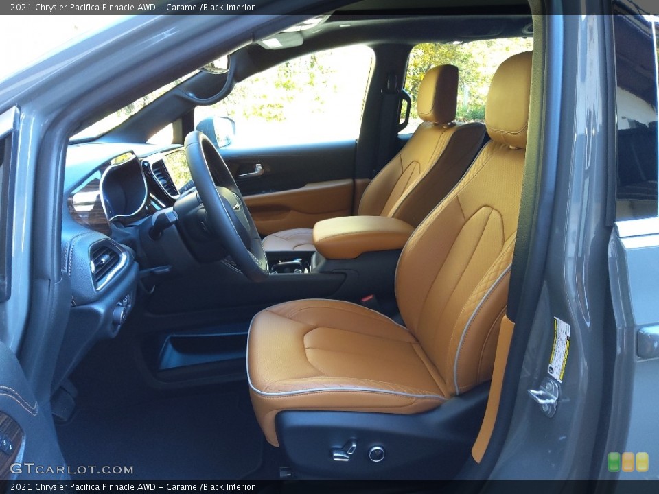 Caramel/Black Interior Photo for the 2021 Chrysler Pacifica Pinnacle AWD #143222892