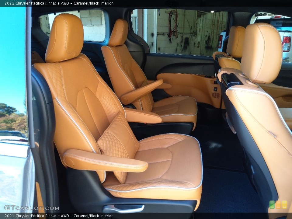 Caramel/Black Interior Rear Seat for the 2021 Chrysler Pacifica Pinnacle AWD #143223108