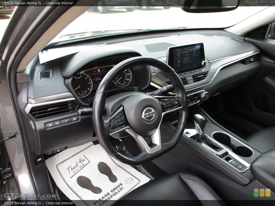 Charcoal Interior Photo for the 2019 Nissan Altima SL #143224989