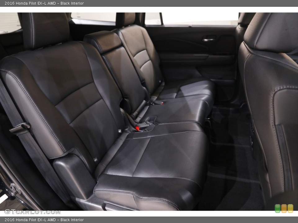 Black Interior Rear Seat for the 2016 Honda Pilot EX-L AWD #143233793