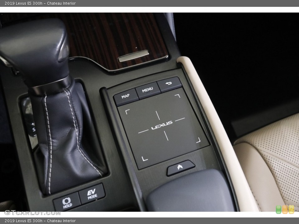 Chateau Interior Controls for the 2019 Lexus ES 300h #143234072