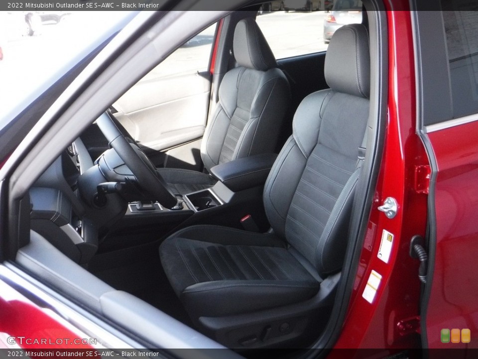 Black Interior Photo for the 2022 Mitsubishi Outlander SE S-AWC #143261017