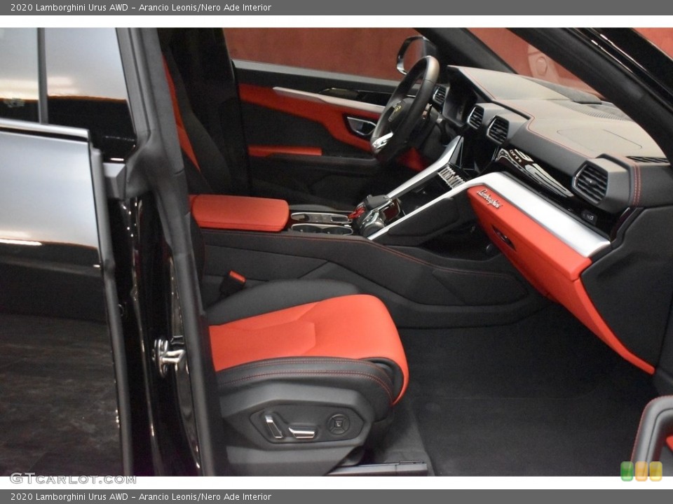Arancio Leonis/Nero Ade 2020 Lamborghini Urus Interiors