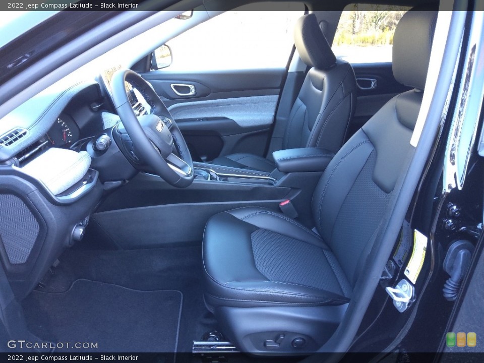 Black Interior Photo for the 2022 Jeep Compass Latitude #143297806