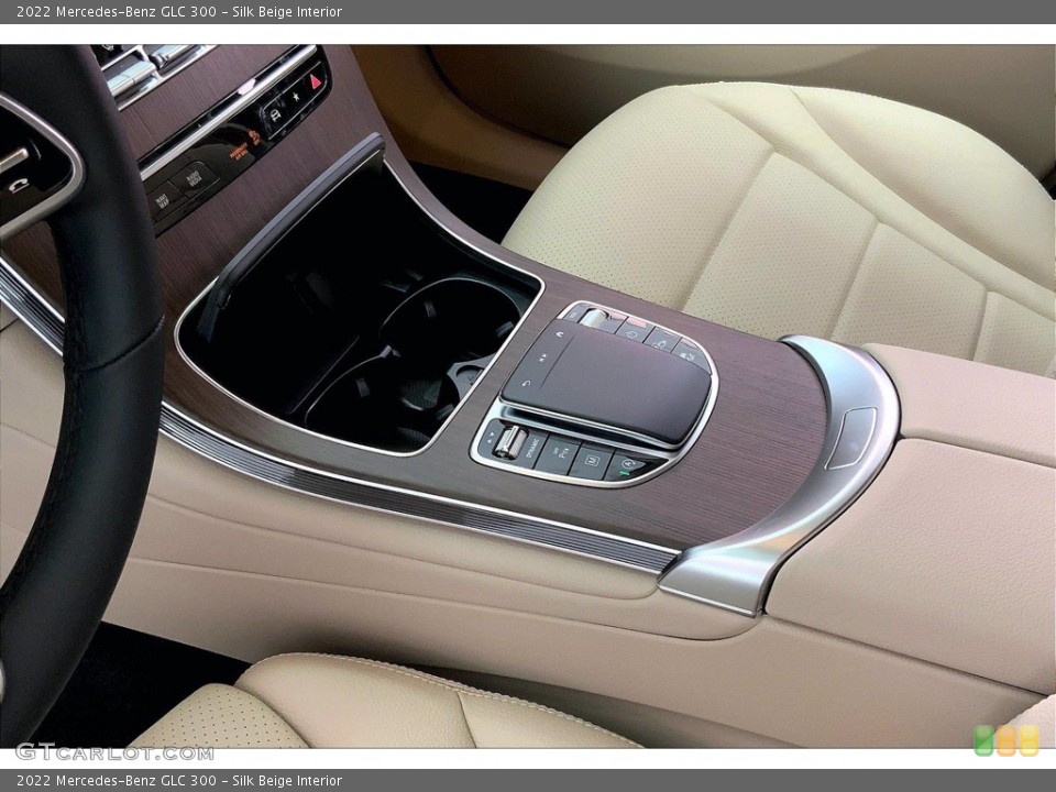 Silk Beige Interior Controls for the 2022 Mercedes-Benz GLC 300 #143301604