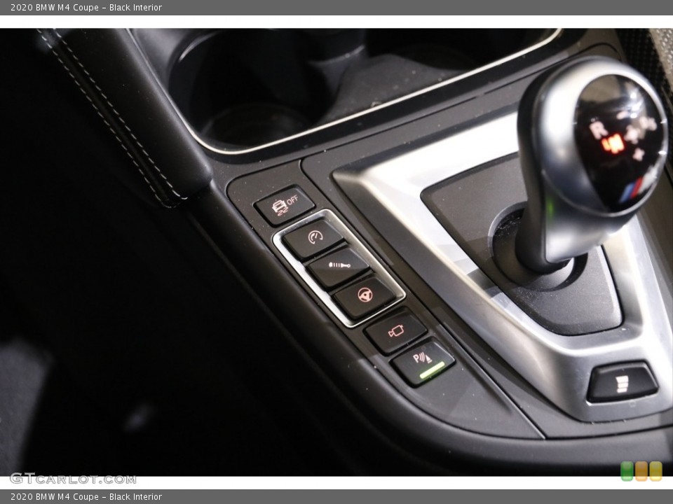 Black Interior Controls for the 2020 BMW M4 Coupe #143319704