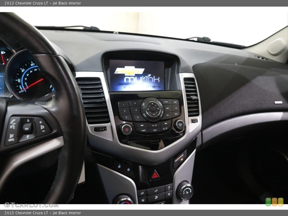 Jet Black Interior Dashboard for the 2013 Chevrolet Cruze LT #143353920
