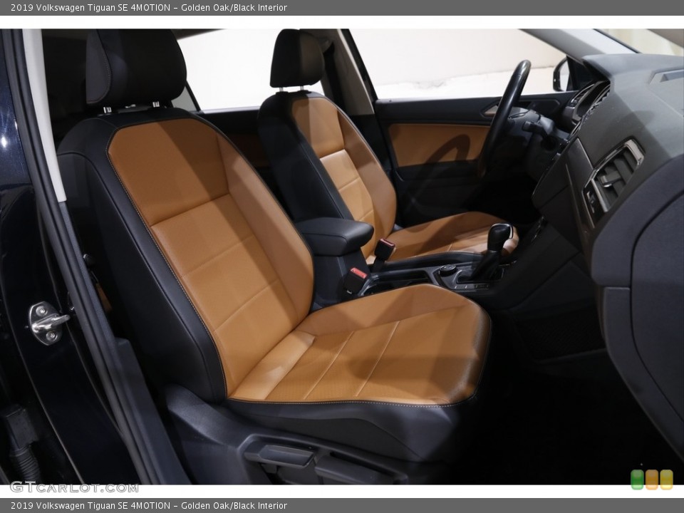 Golden Oak/Black 2019 Volkswagen Tiguan Interiors