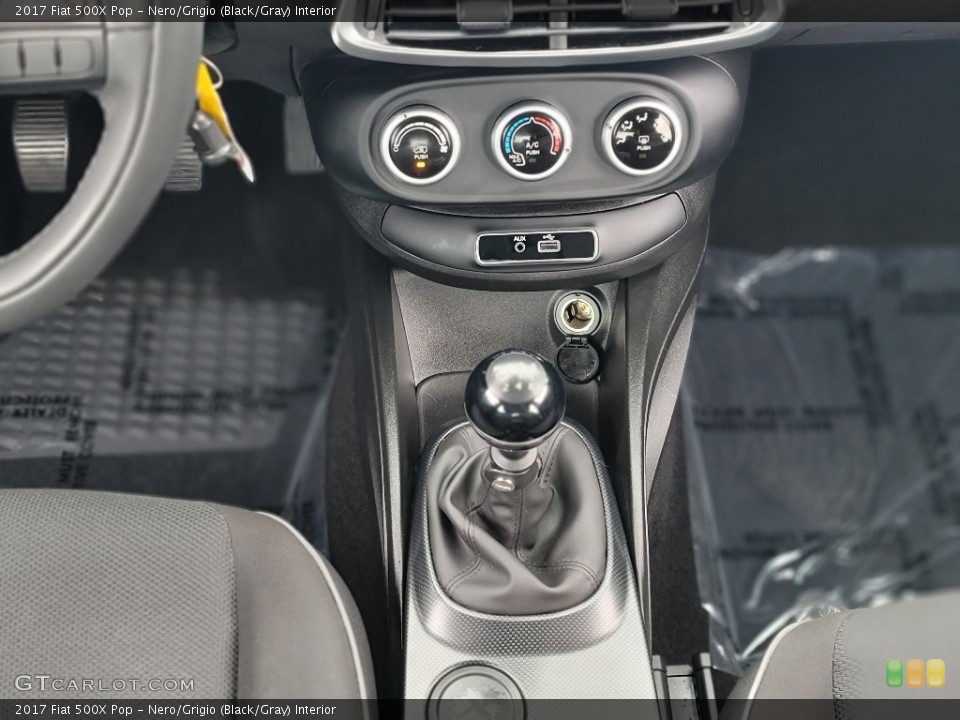 Nero/Grigio (Black/Gray) Interior Transmission for the 2017 Fiat 500X Pop #143369545